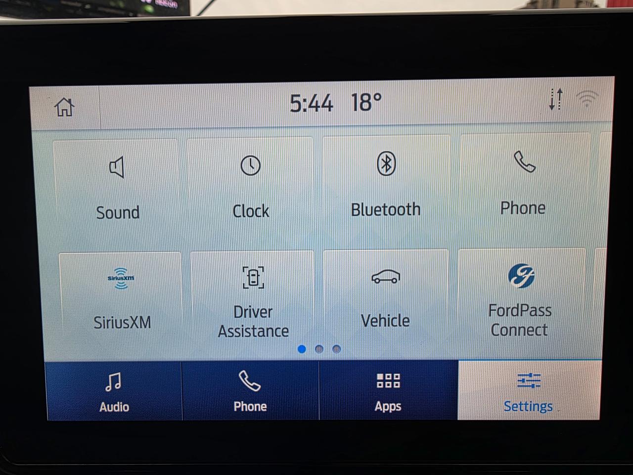 2020 Ford Explorer XLT 4WD Photo