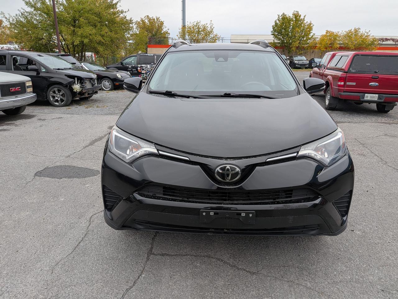 2017 Toyota RAV4 AWD 4dr LE Photo0