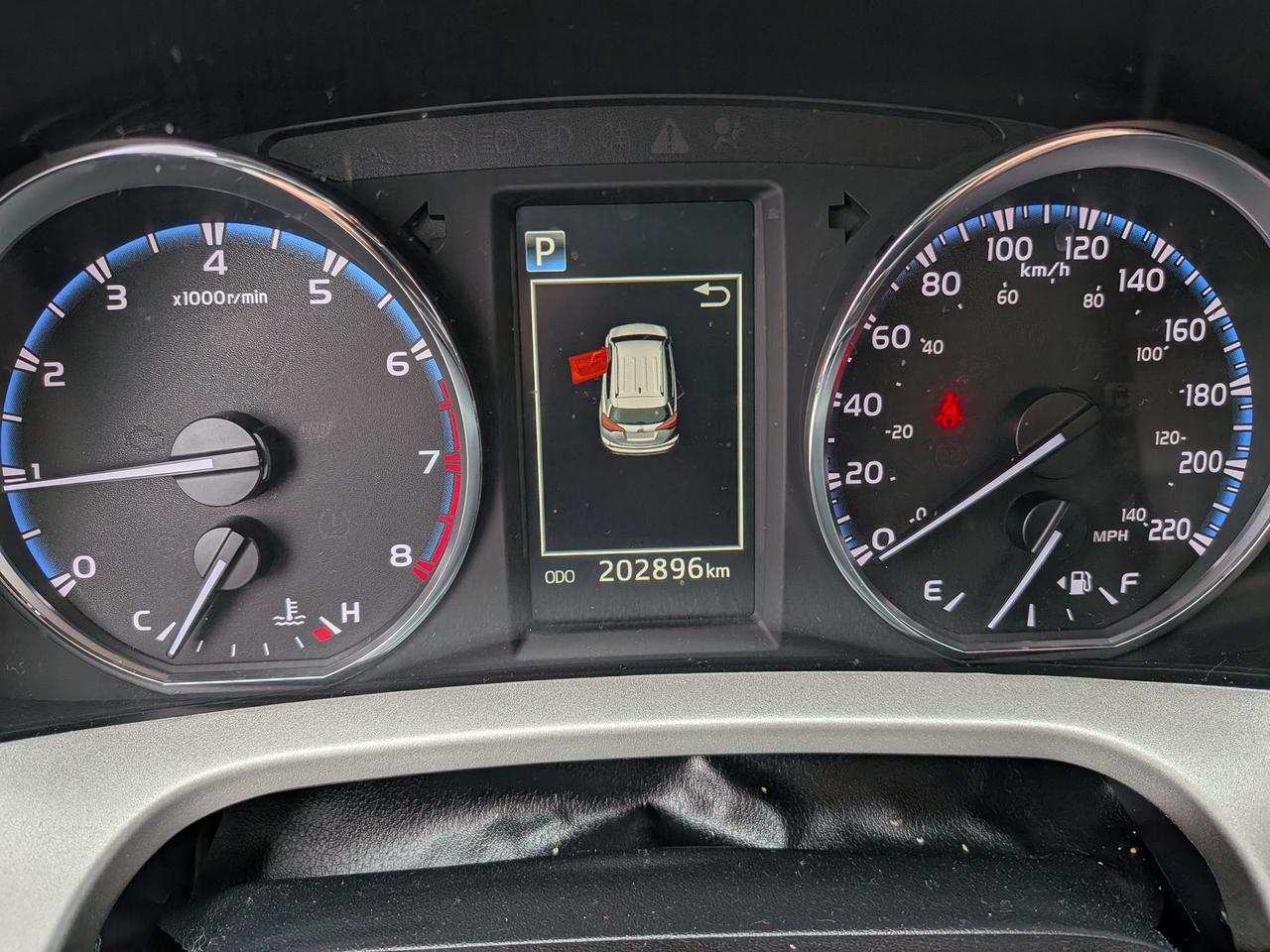 2017 Toyota RAV4 AWD 4dr LE Photo4