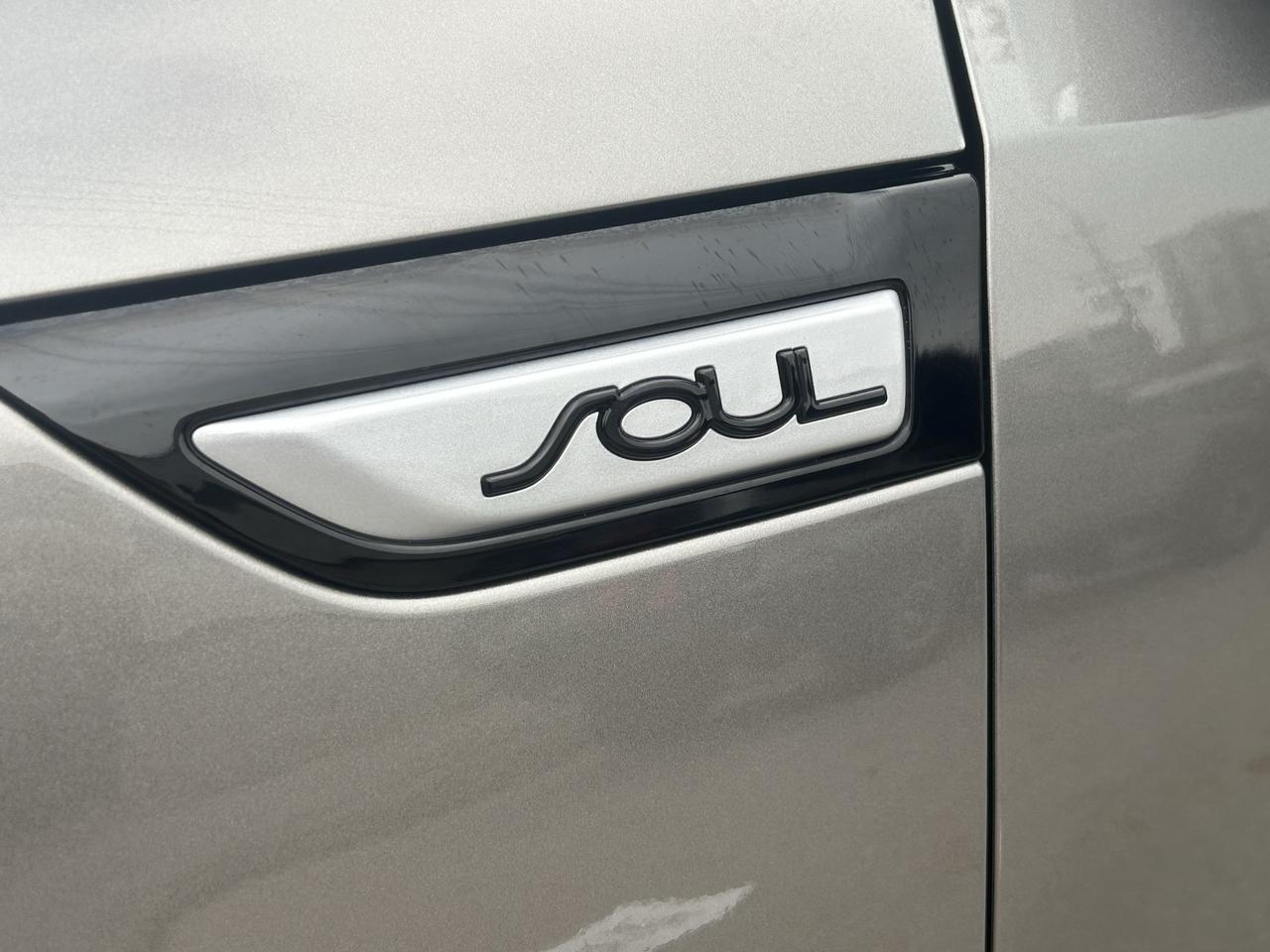 2016 Kia Soul EX - Photo #16