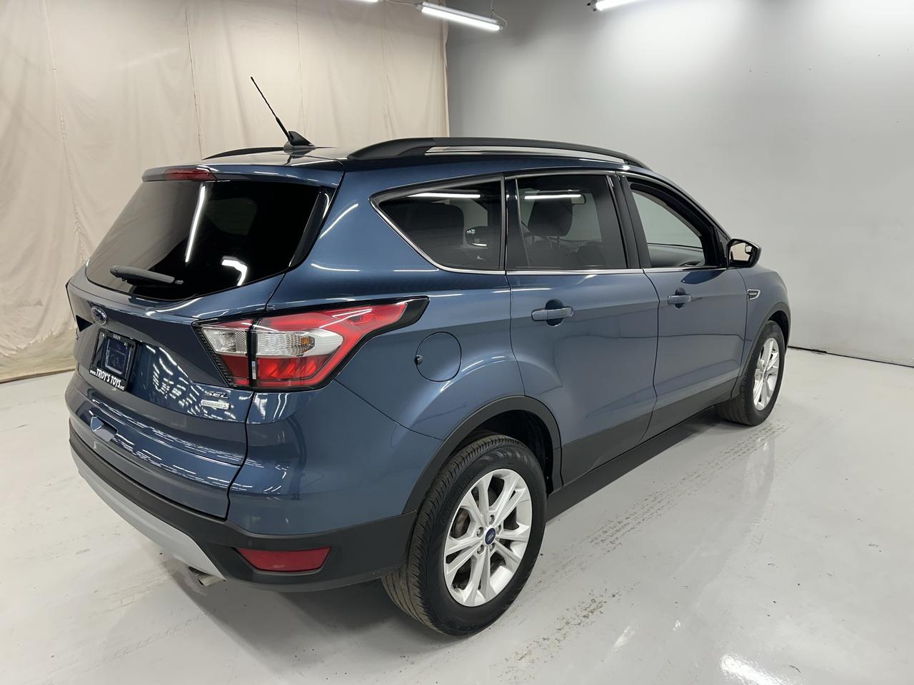 2018 Ford Escape SEL FWD Photo