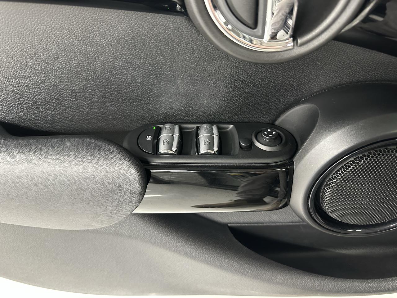 2018 MINI Cooper S Cooper S Photo