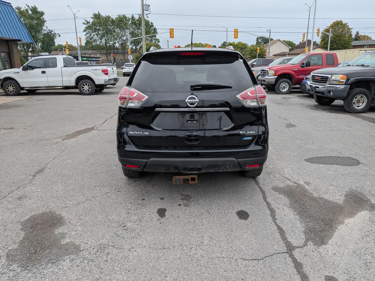 2015 Nissan Rogue SL Photo