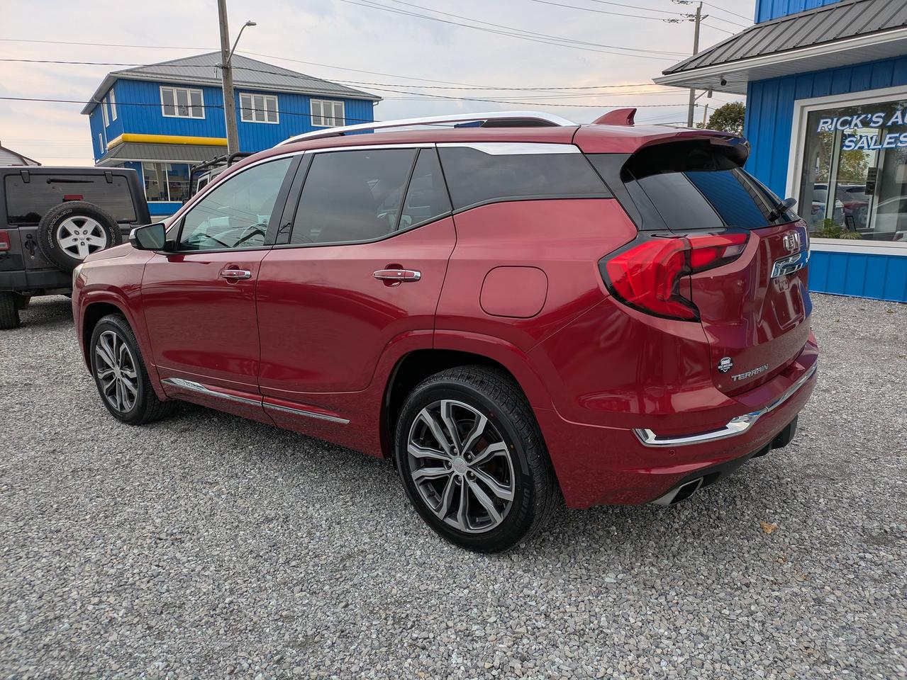 2019 GMC Terrain Awd 4dr Denali Photo2