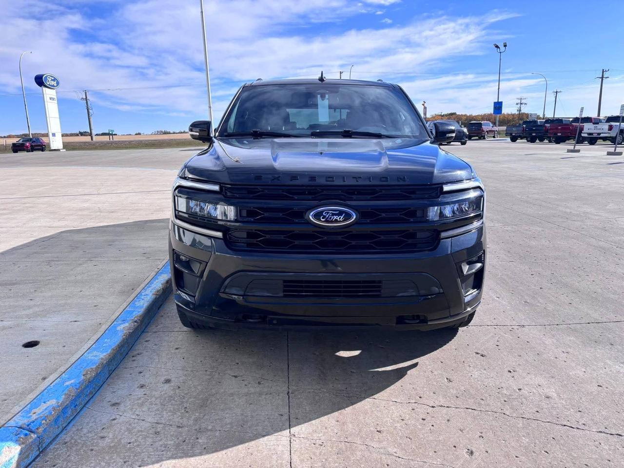 2022 Ford Expedition Limited 4X4 Photo1