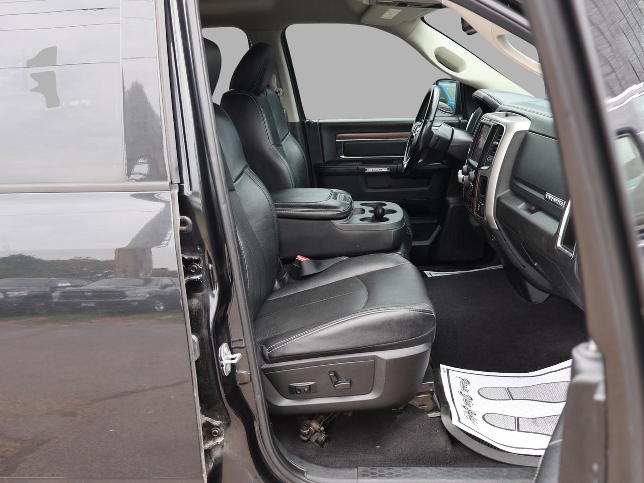 2018 RAM 1500 HIMI LARAMIE 4WD CAMERA BLUETOOTH LEATHER HEATED SEATS CRUISE ALLOYS Photo