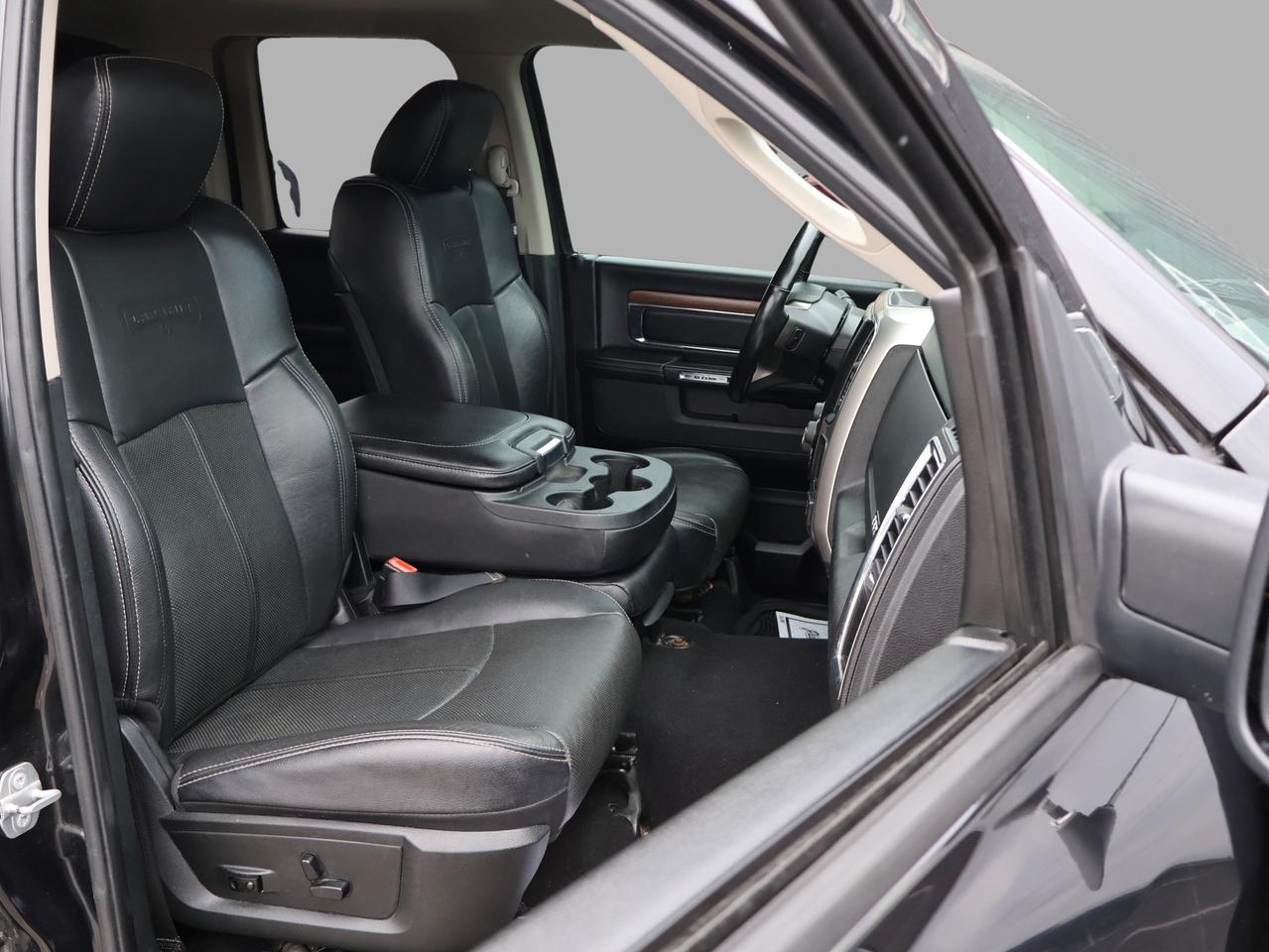 2018 RAM 1500 HIMI LARAMIE 4WD CAMERA BLUETOOTH LEATHER HEATED SEATS CRUISE ALLOYS Photo