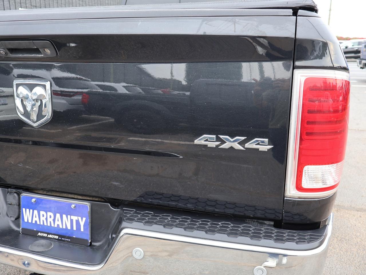 2018 RAM 1500 HIMI LARAMIE 4WD CAMERA BLUETOOTH LEATHER HEATED SEATS CRUISE ALLOYS Photo