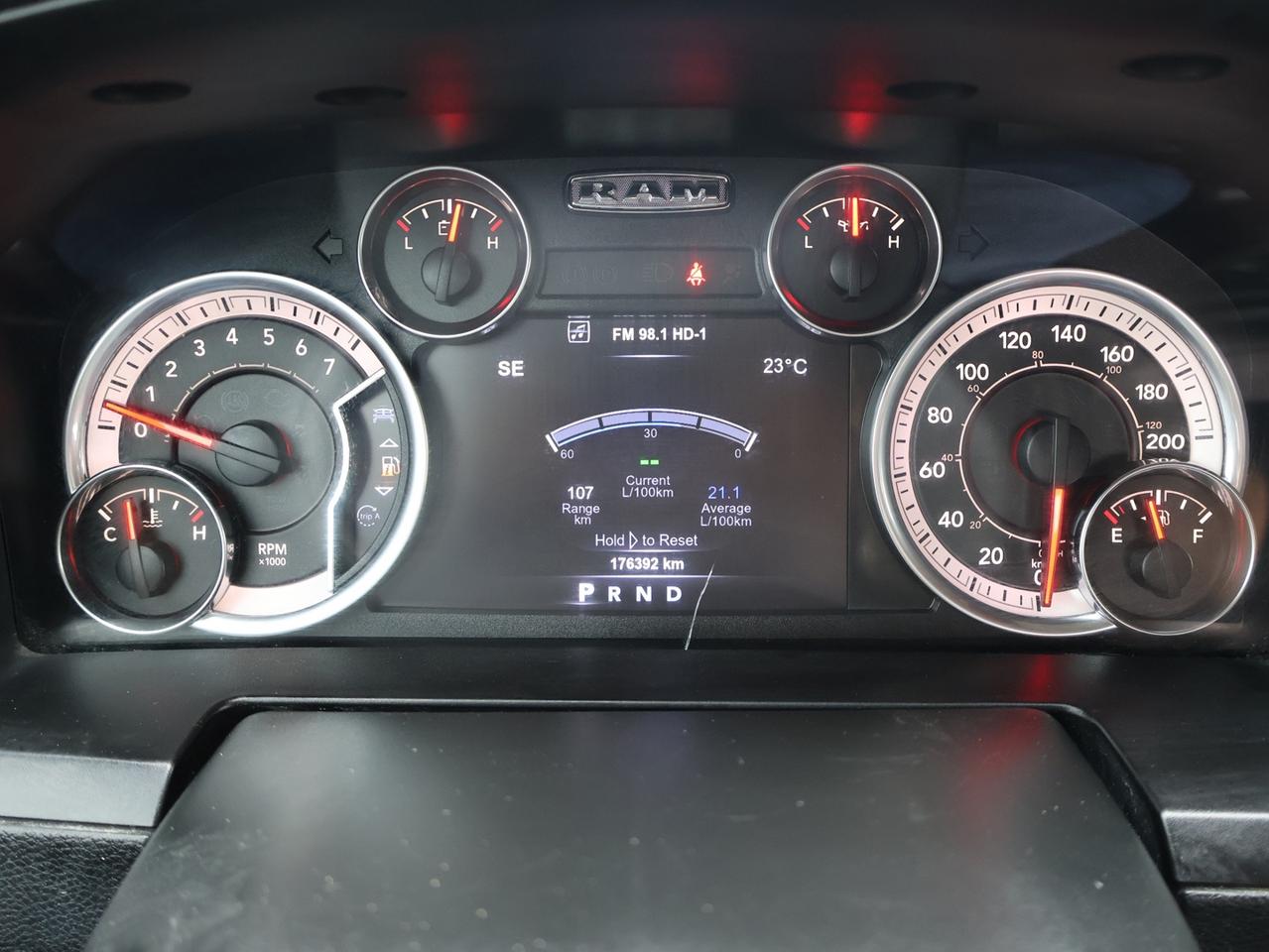 2018 RAM 1500 HIMI LARAMIE 4WD CAMERA BLUETOOTH LEATHER HEATED SEATS CRUISE ALLOYS Photo