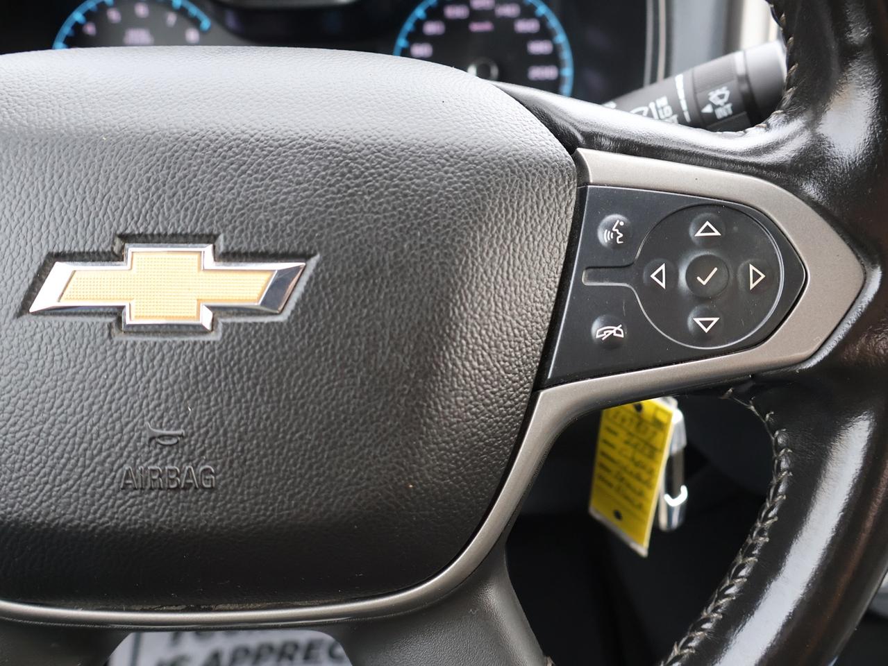 2018 Chevrolet Colorado V6 Z71 CREW CAB AWD *ACCIDENT FREE*1 OWNER*SERVICE RECORDS* CAMERA NAV BLUETOOTH LEATHER HEATED SEATS CRUISE ALLOYS Photo