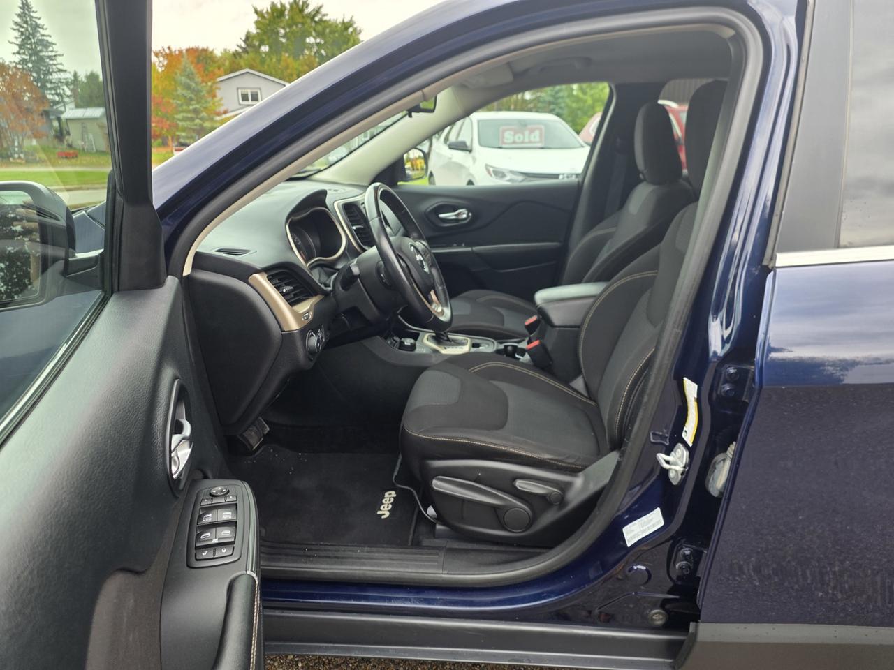2016 Jeep Cherokee NORTH 4X4 Photo