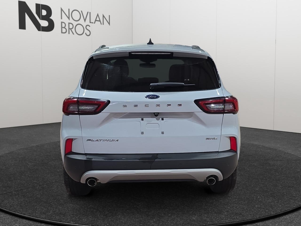 2025 Ford Escape Platinum Photo3