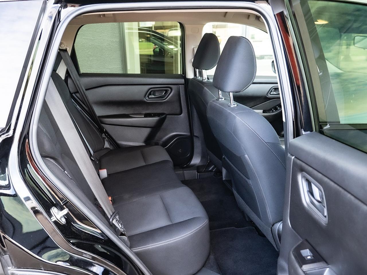 2024 Nissan Rogue AWD S Photo37
