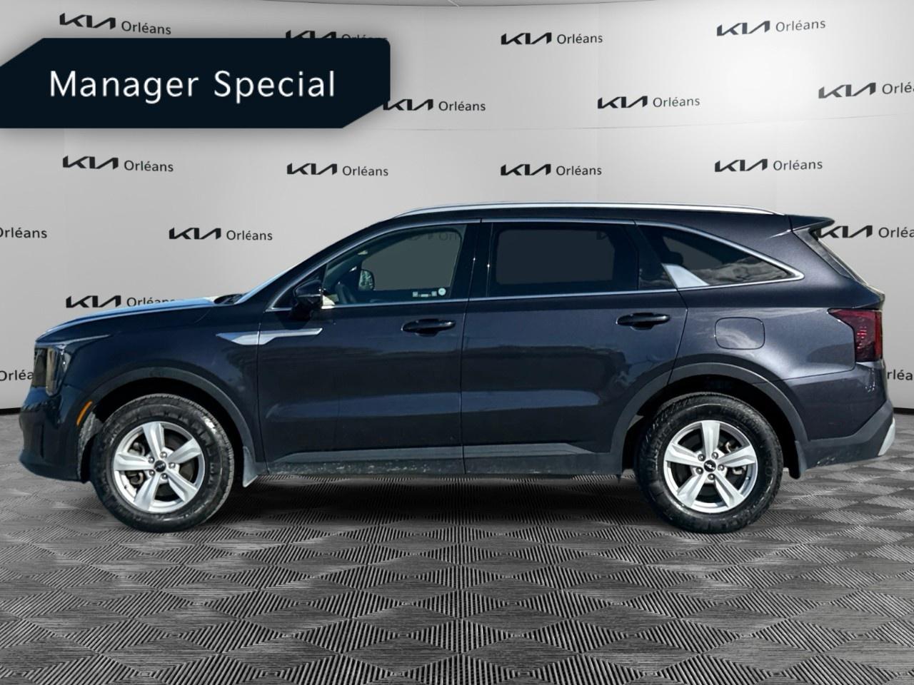 2025 Kia Sorento LX AWD Photo5
