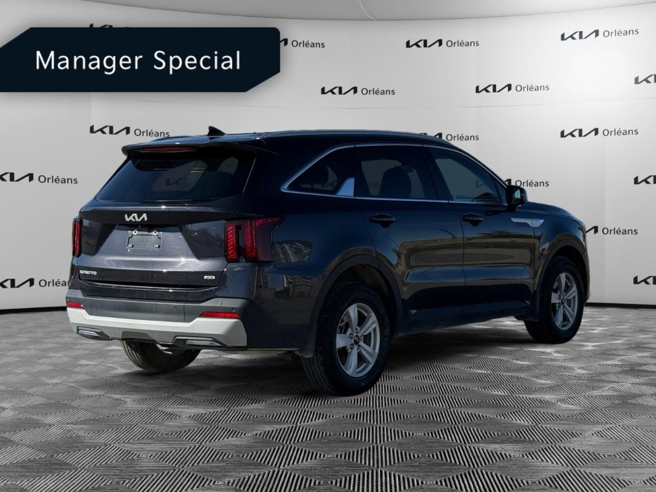2025 Kia Sorento LX AWD Photo4