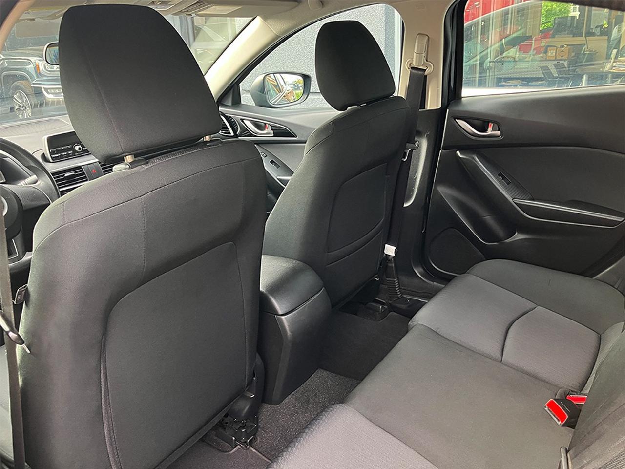 2016 Mazda MAZDA3 GX | SKYACTIVE | MANUAL Photo
