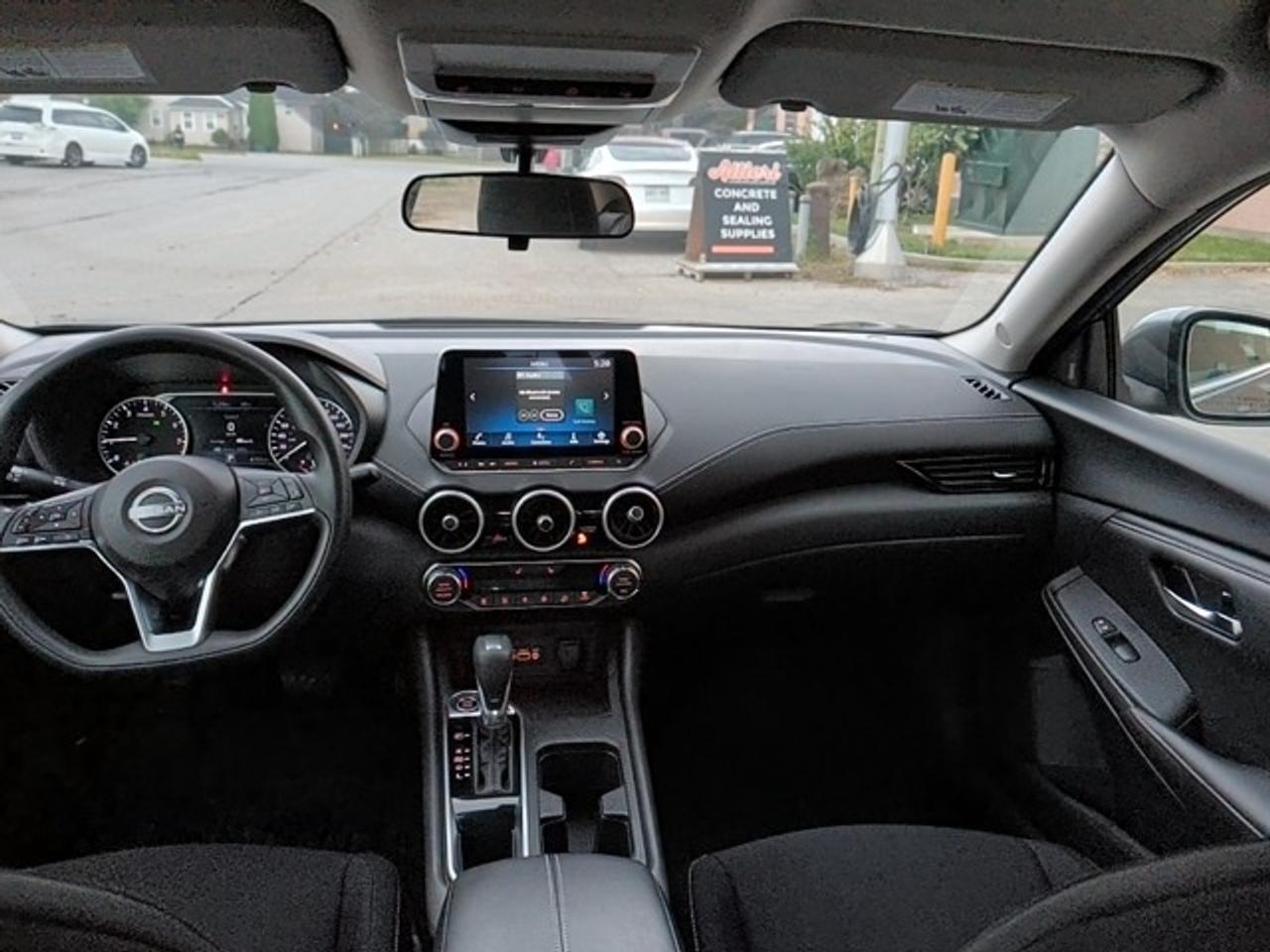 2024 Nissan Sentra SV Photo