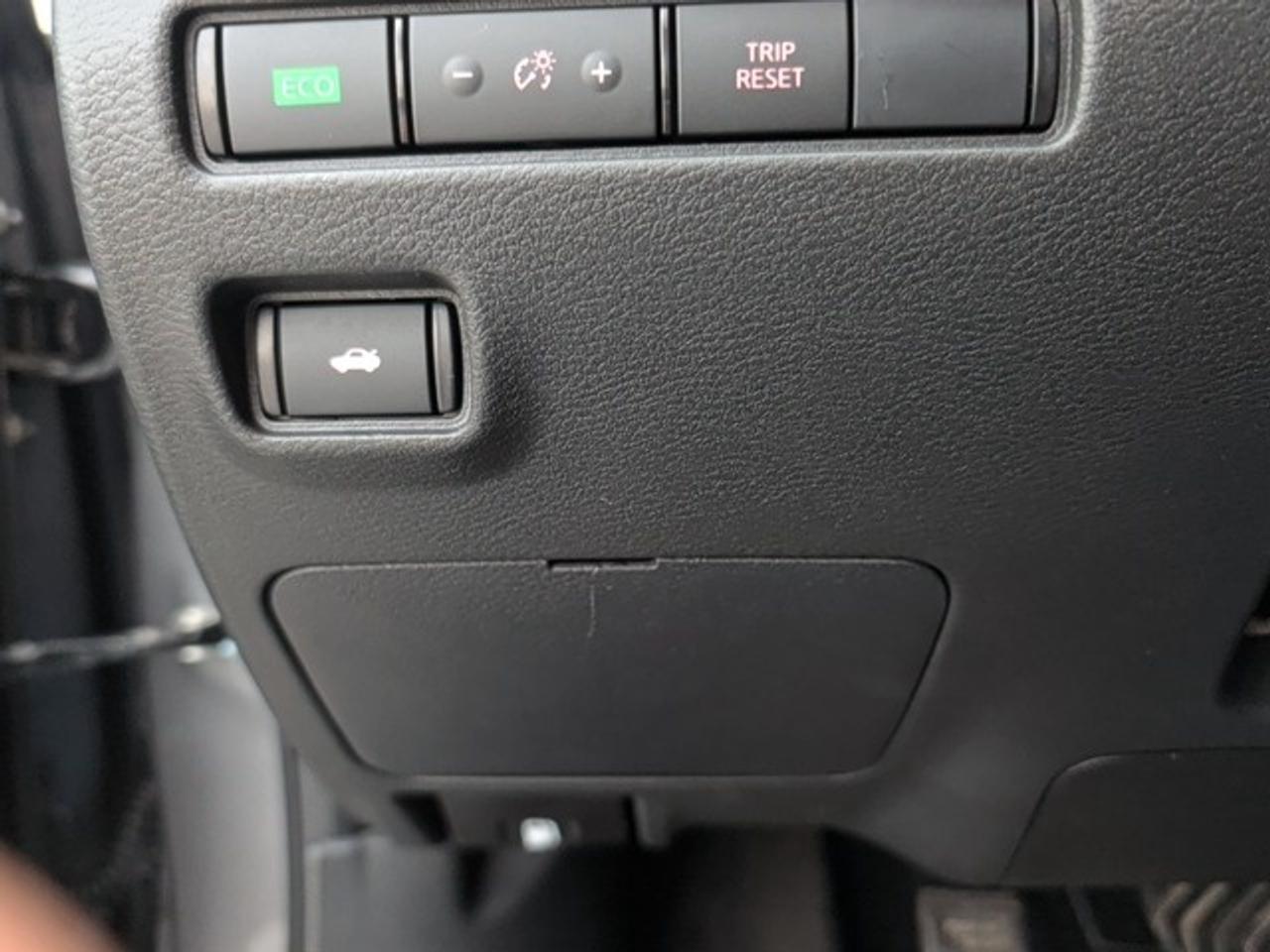 2024 Nissan Sentra SV Photo