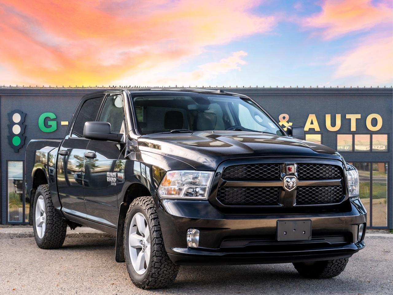 2022 RAM 1500 Classic Express 4x4 Crew Cab