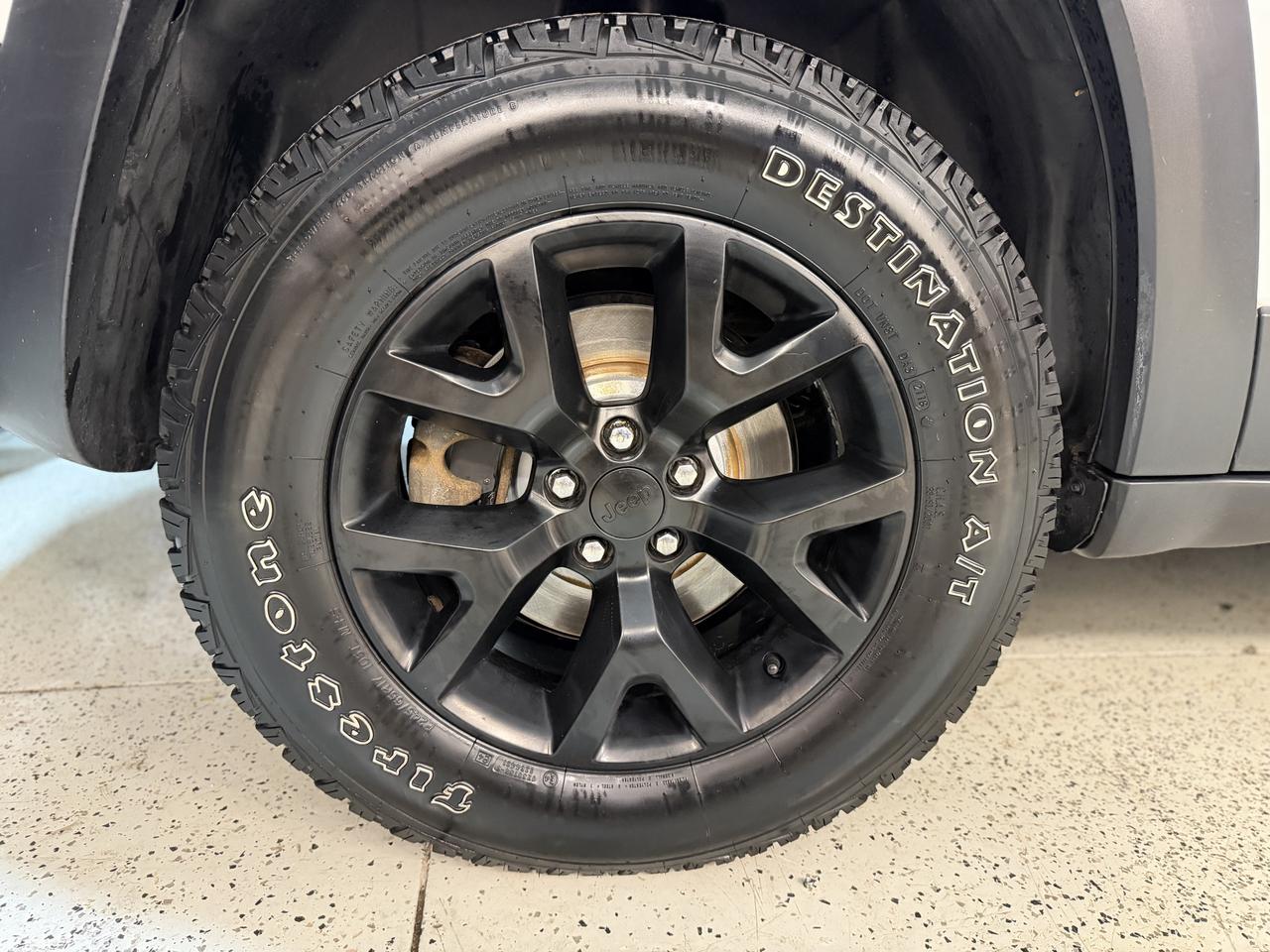 2016 Jeep Cherokee Trailhawk 4WD Photo