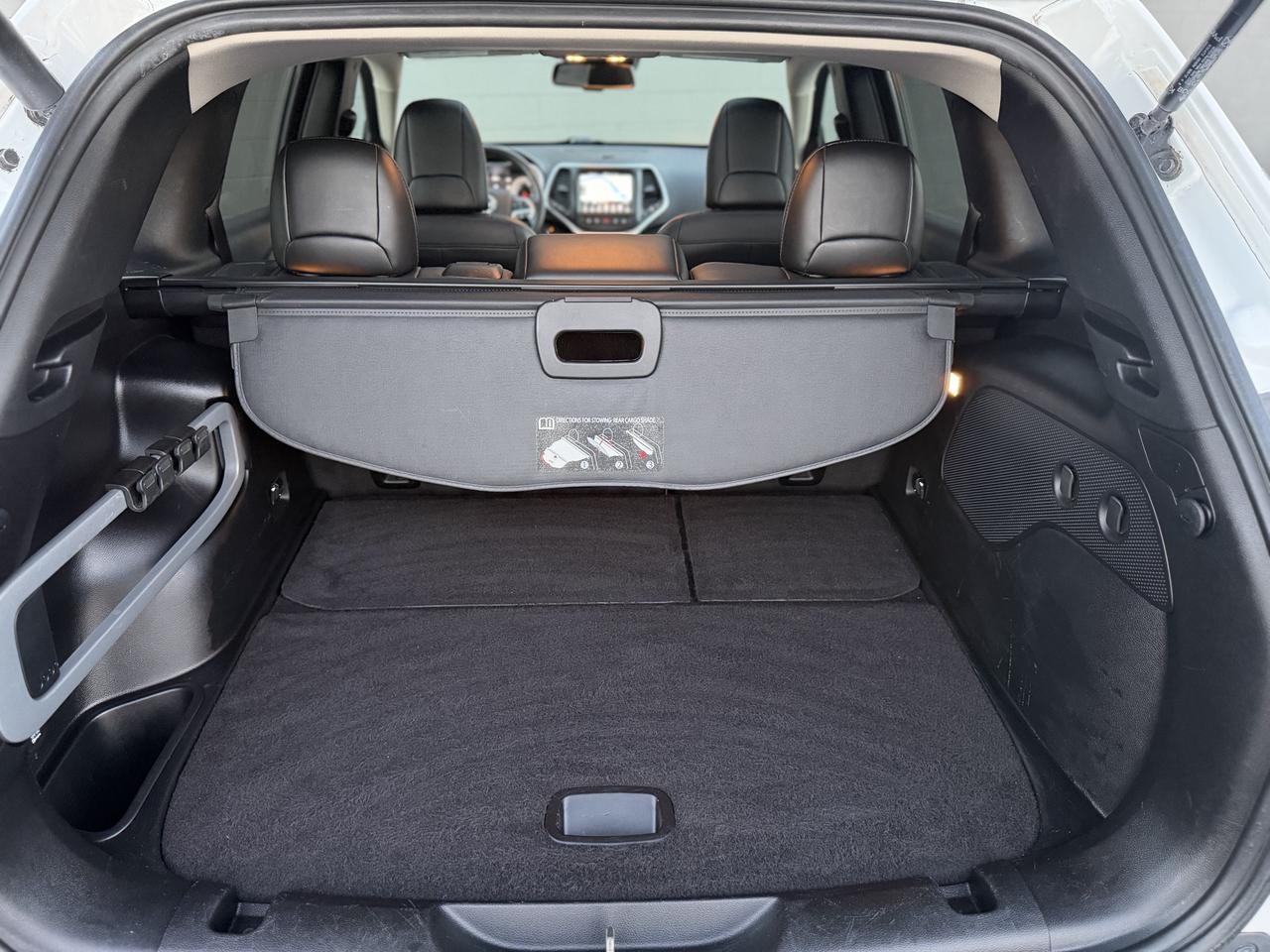 2016 Jeep Cherokee Trailhawk 4WD Photo