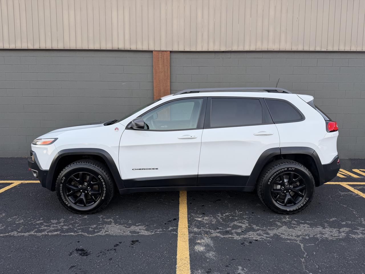 2016 Jeep Cherokee Trailhawk 4WD Photo