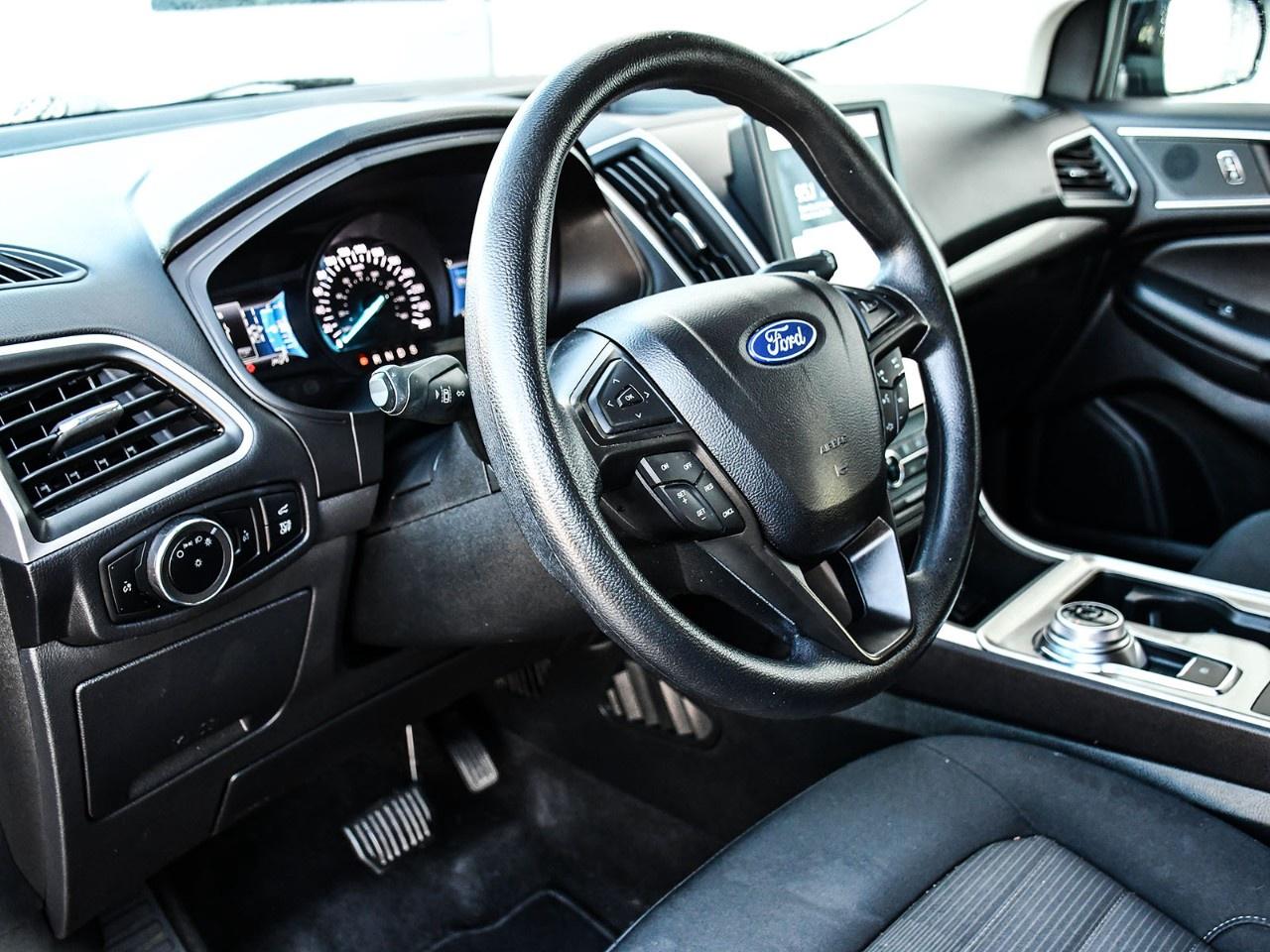2024 Ford Edge SEL AWD Photo