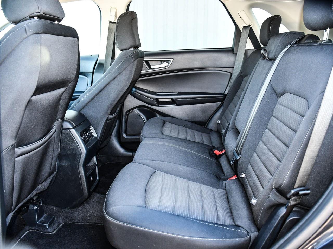 2024 Ford Edge SEL AWD Photo