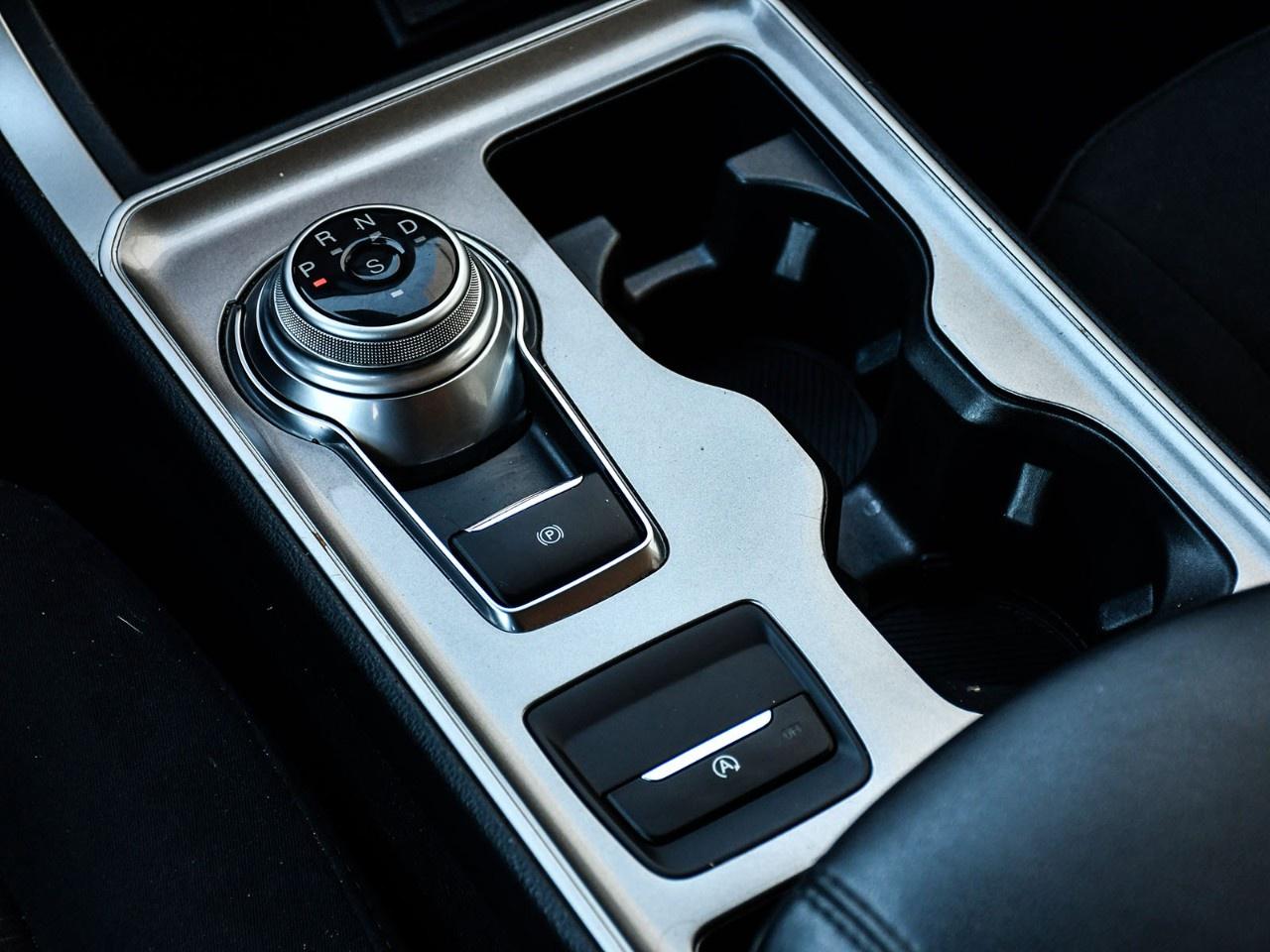2024 Ford Edge SEL AWD Photo