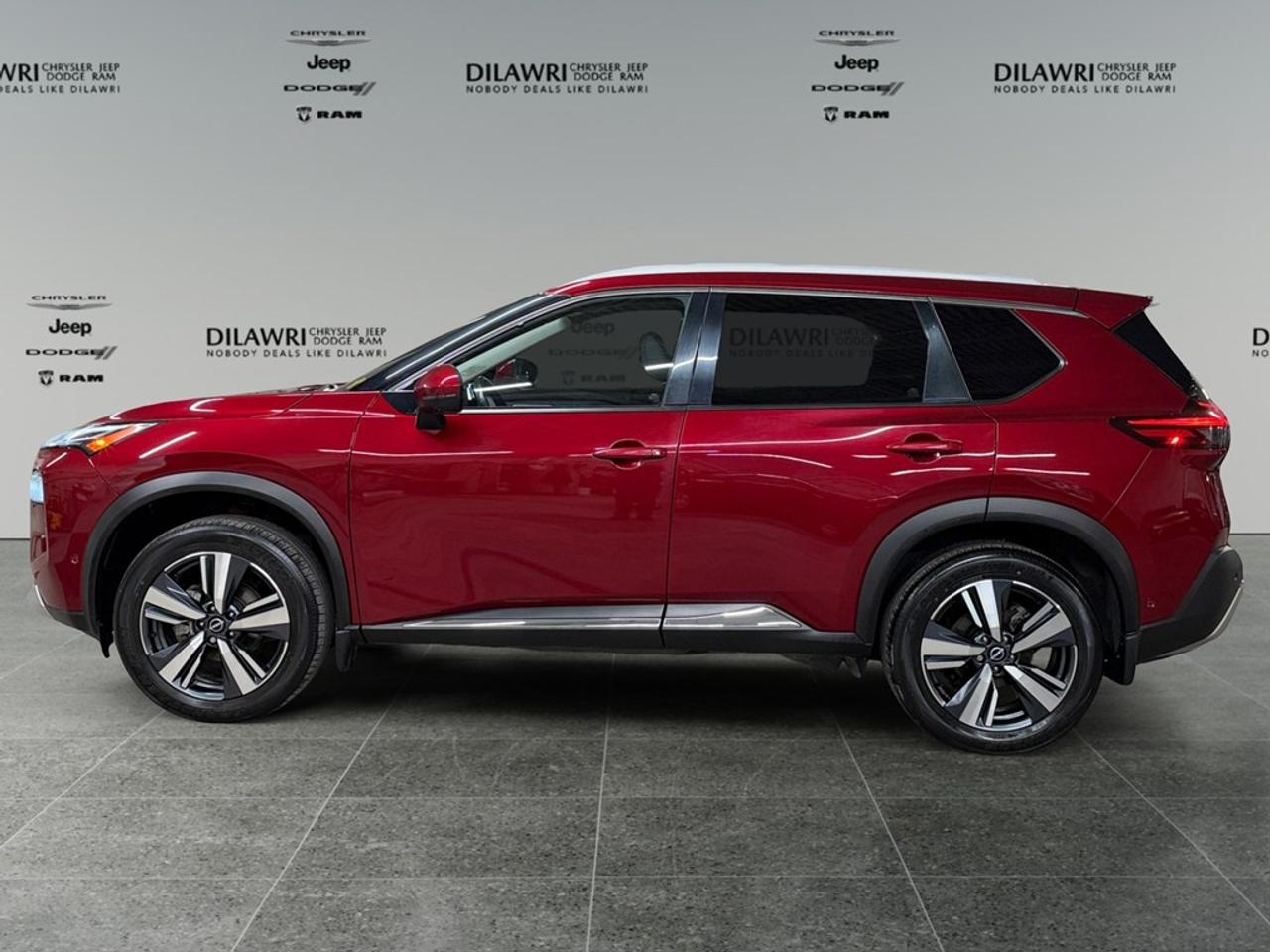 2023 Nissan Rogue AWD Platinum Photo5