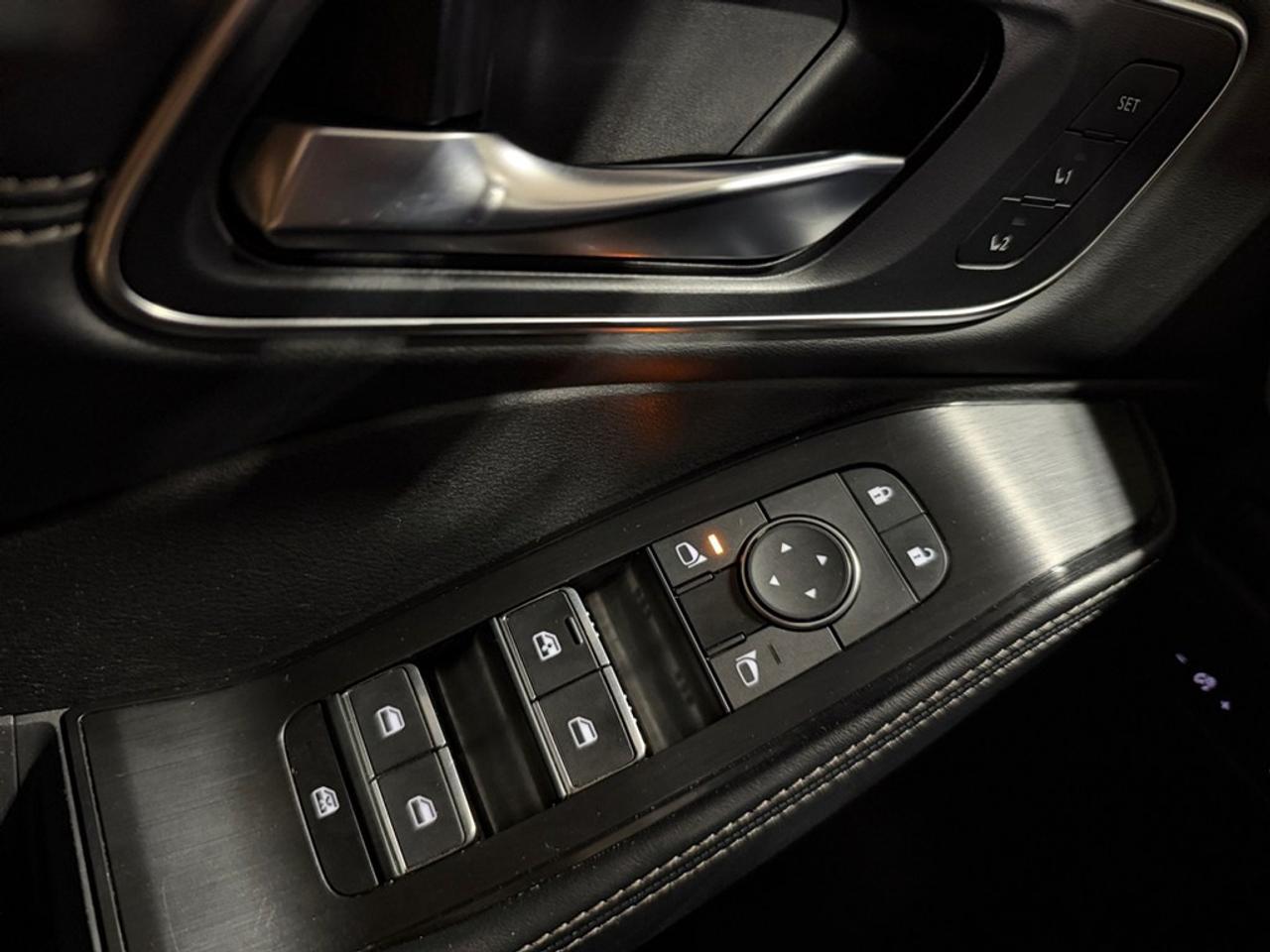 2023 Nissan Rogue AWD Platinum Photo