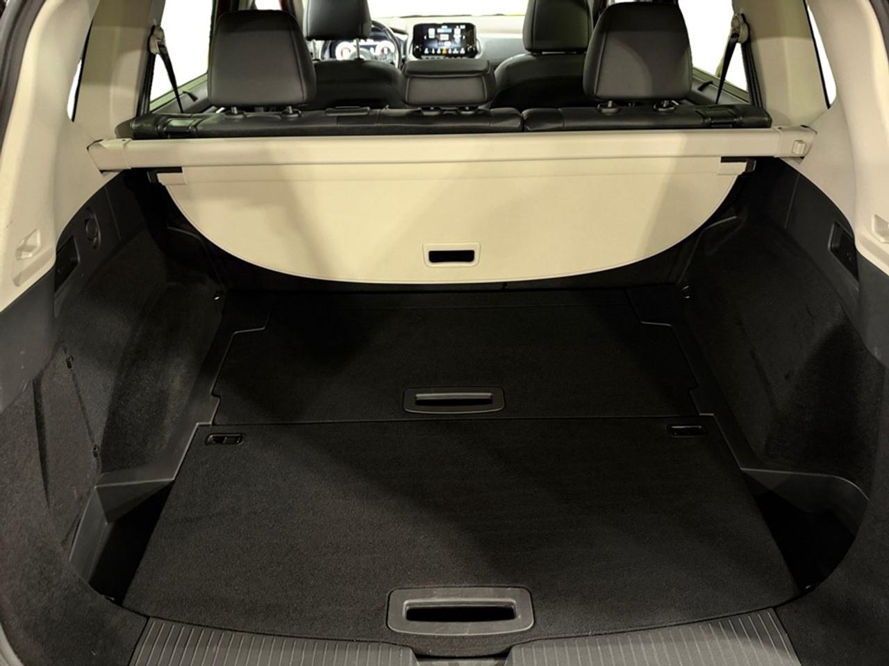 2023 Nissan Rogue AWD Platinum Photo