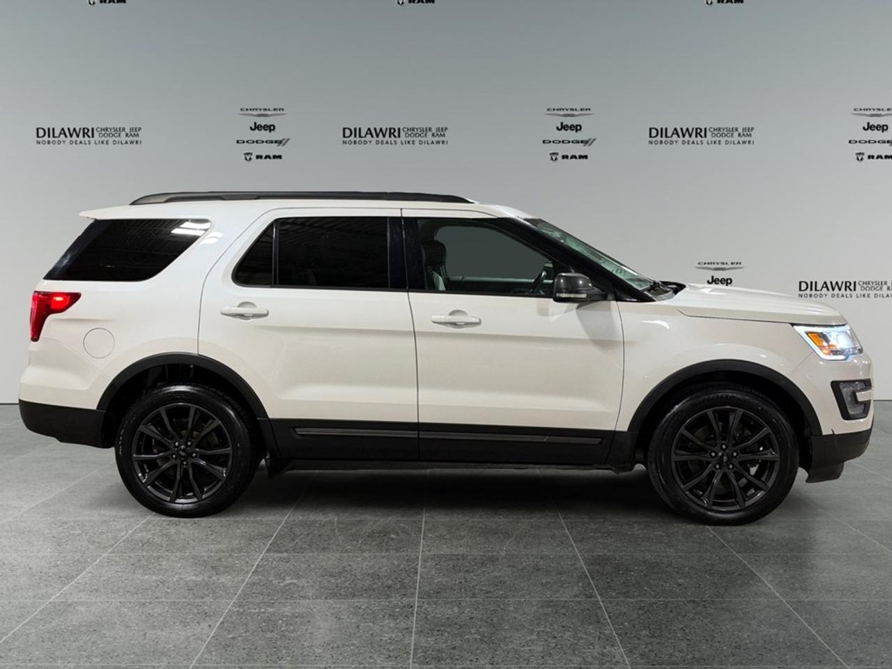 2017 Ford Explorer 4WD 4dr XLT Photo