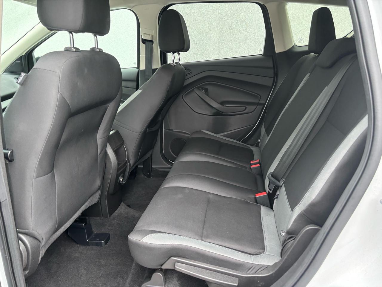 2015 Ford Escape ONLY 92,000KM-1 OWNER-CERTIFIED-SUMMER/WINTER TIRES! Photo