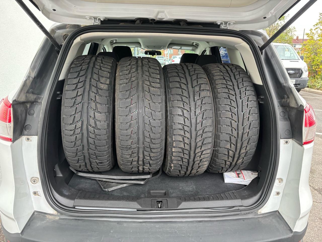 2015 Ford Escape ONLY 92,000KM-1 OWNER-CERTIFIED-SUMMER/WINTER TIRES! Photo