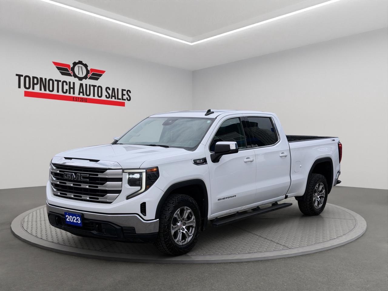 2023 GMC Sierra 1500 4WD Crew Cab 157" SLE Photo