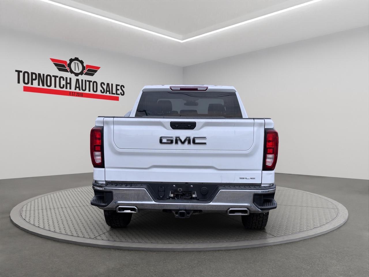 2023 GMC Sierra 1500 4WD Crew Cab 157" SLE Photo