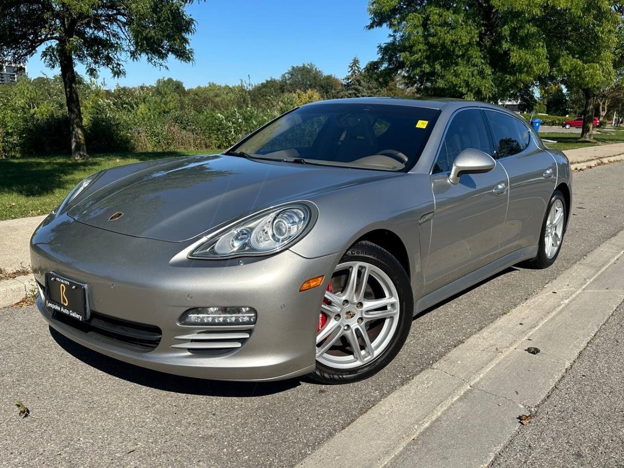 2010 Porsche Panamera 4S / AWD / V8 / ADAPTIVE SUSPENSION / LOW KM'S / STUNNING SHAPE Photo