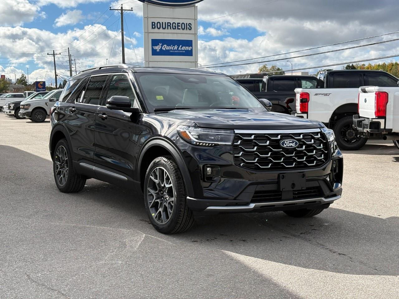 2027 Ford Explorer Platinum 4WD Photo4