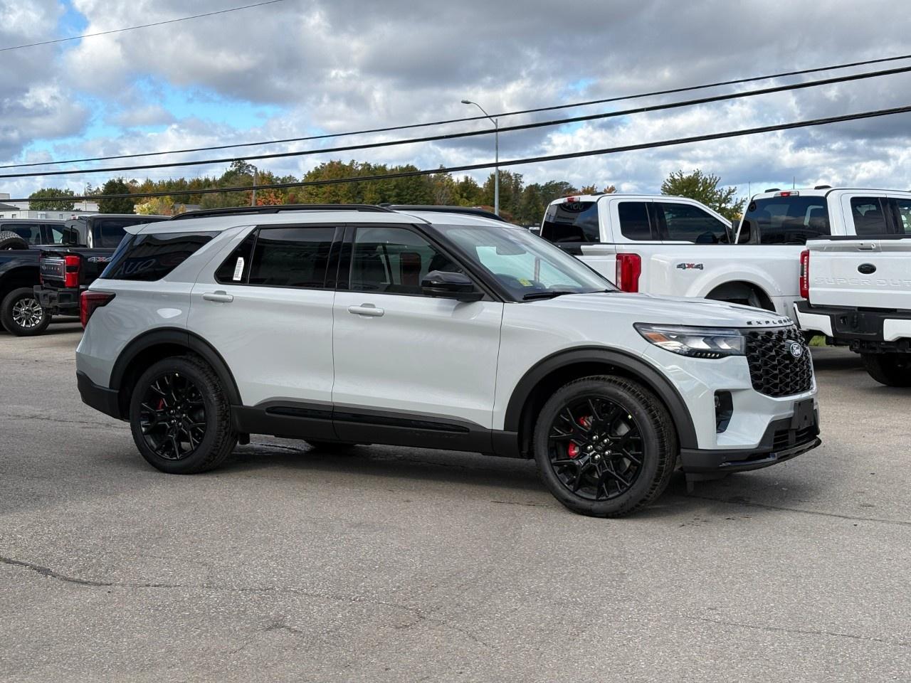 2027 Ford Explorer ST 4WD Photo