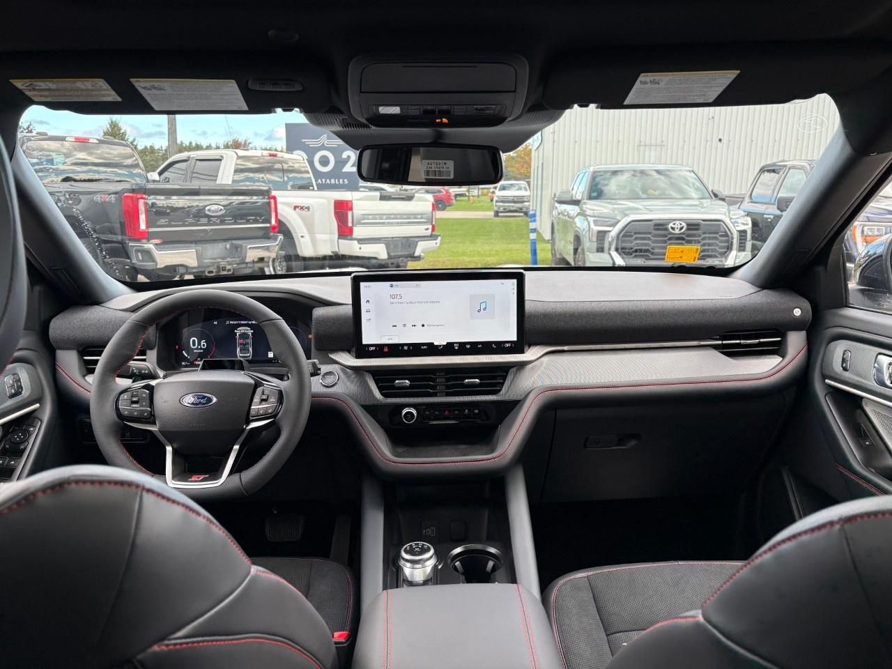2027 Ford Explorer ST 4WD Photo