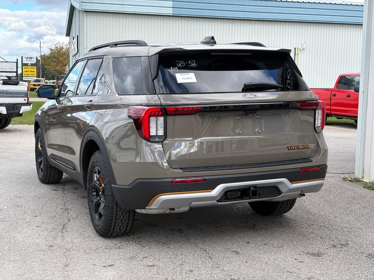 2027 Ford Explorer Tremor 4WD Photo