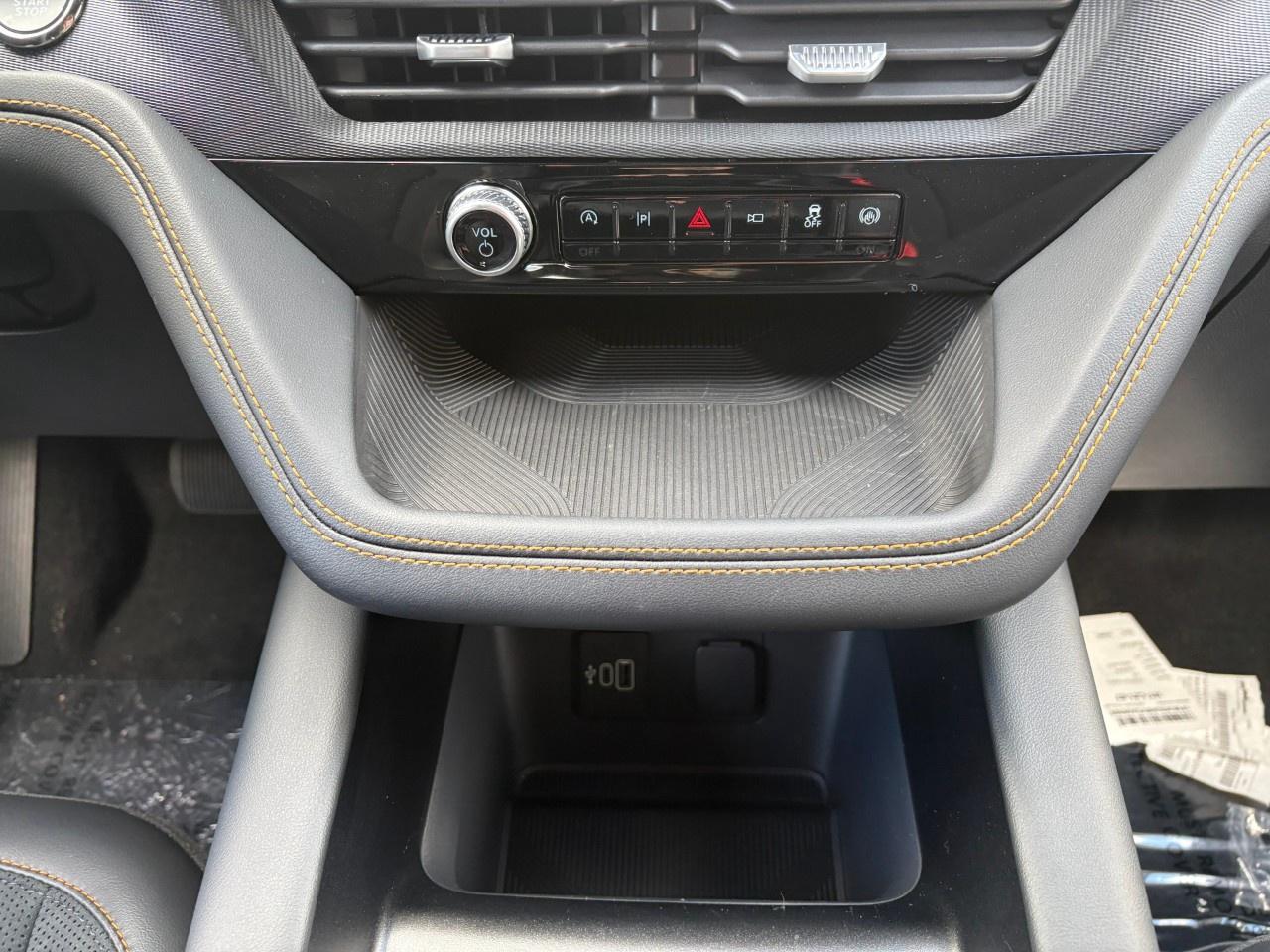 2027 Ford Explorer Tremor 4WD Photo