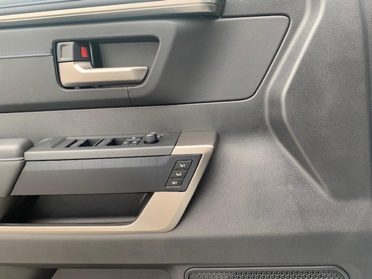 2026 Toyota Tundra Platinum Sexy white platinum. Photo