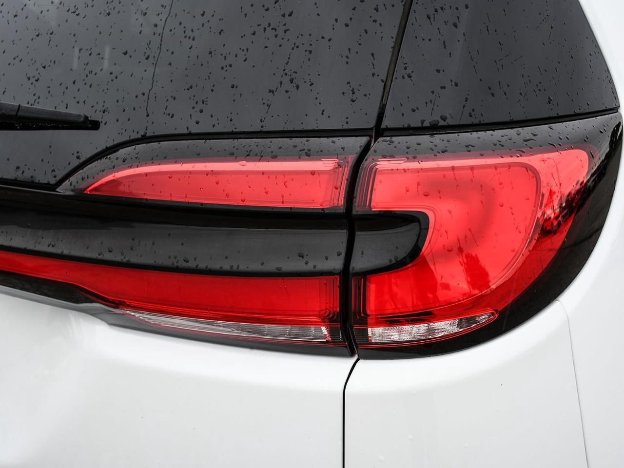 2024 Chrysler Pacifica Hybrid Select HYBRID | NAV | SUNROOF | HTD & COOLED SEATS | HTD STEERING Photo