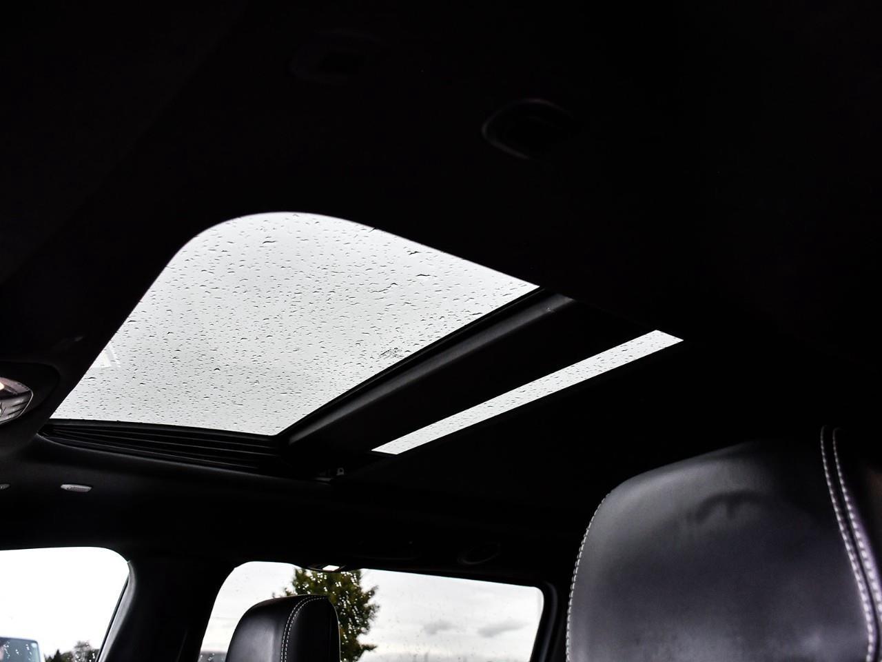 2024 Chrysler Pacifica Hybrid Select HYBRID | NAV | SUNROOF | HTD & COOLED SEATS | HTD STEERING Photo