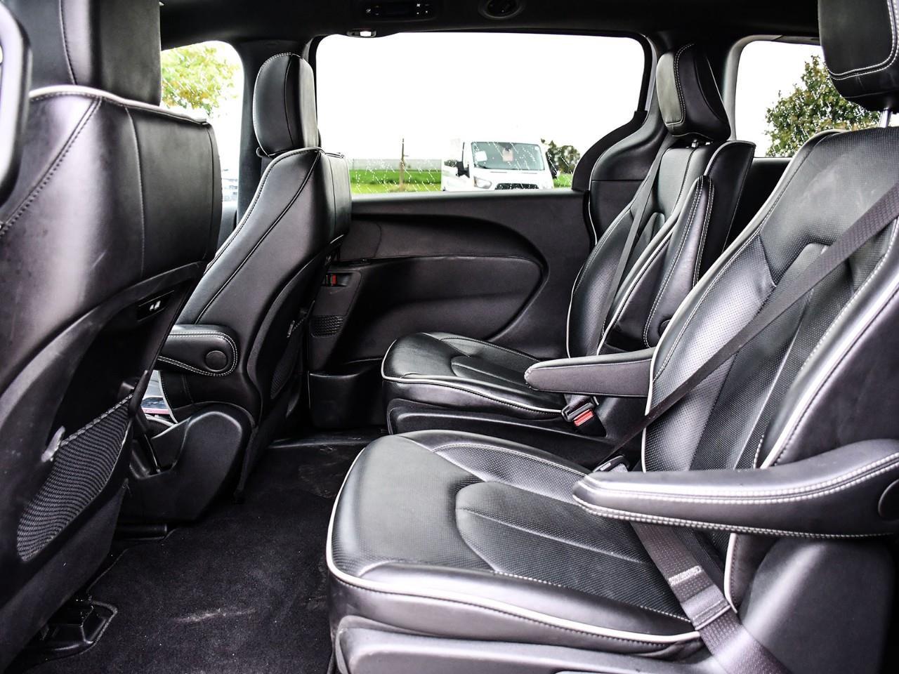 2024 Chrysler Pacifica Hybrid Select HYBRID | NAV | SUNROOF | HTD & COOLED SEATS | HTD STEERING Photo