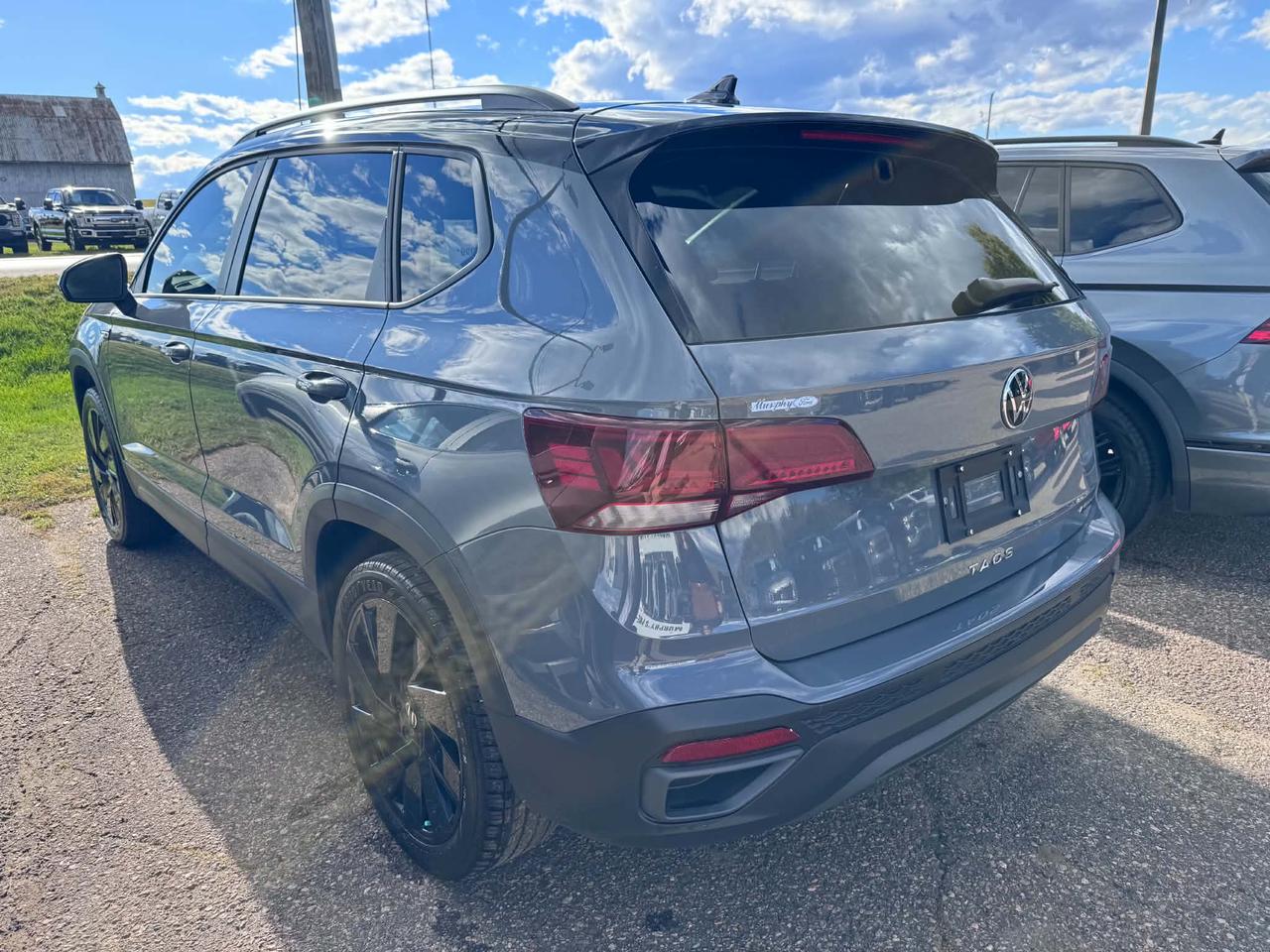 2024 Volkswagen Taos Comfortline Black Edition Photo1