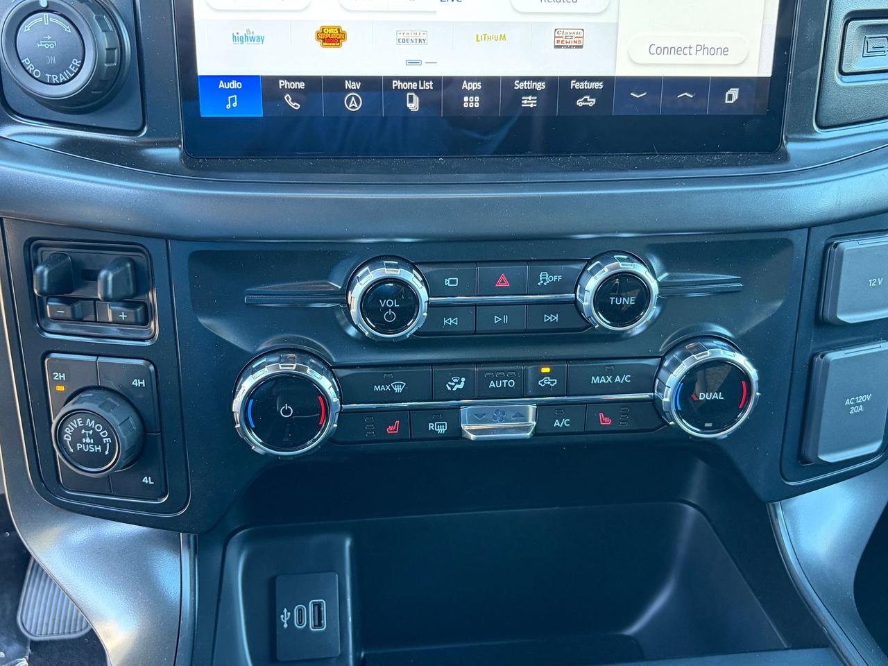 2026 Ford F-150 Tremor 4WD SuperCrew 5.5' Box Photo