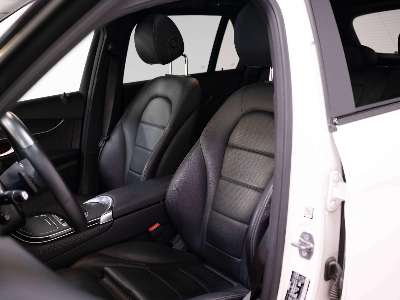 2020 Mercedes-Benz GLC 300 | AMG | PREMIUM ONE | NIGHT PKG Photo